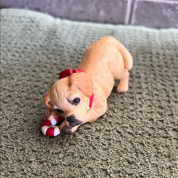 Enesco Other - Enesco Porcelain Golden Retriever for Christmas 1985 Kathy Wise Holiday Figurine